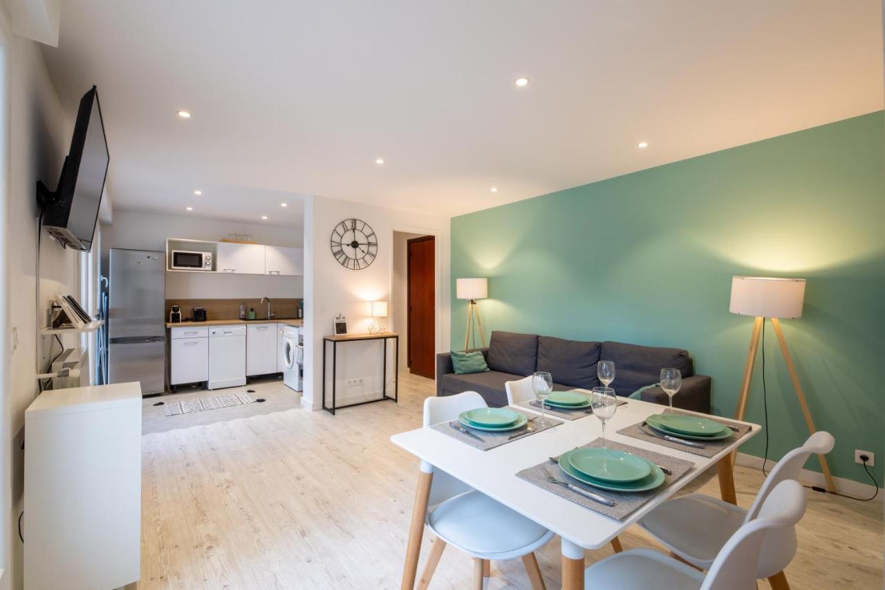 Meuble 2 Etoiles, Wifi, A 2 Pas Des Plages Frejus Bagian luar foto