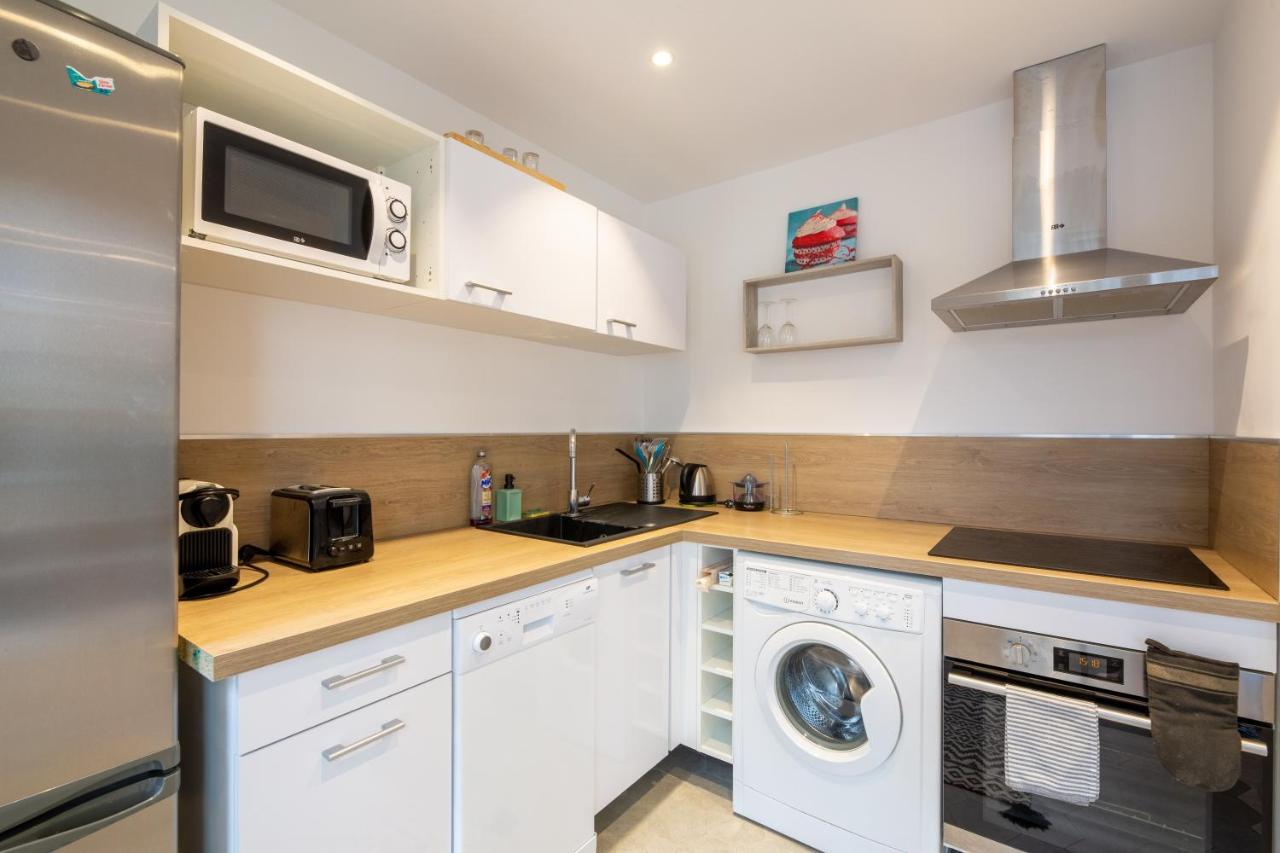 Meuble 2 Etoiles, Wifi, A 2 Pas Des Plages Frejus Bagian luar foto
